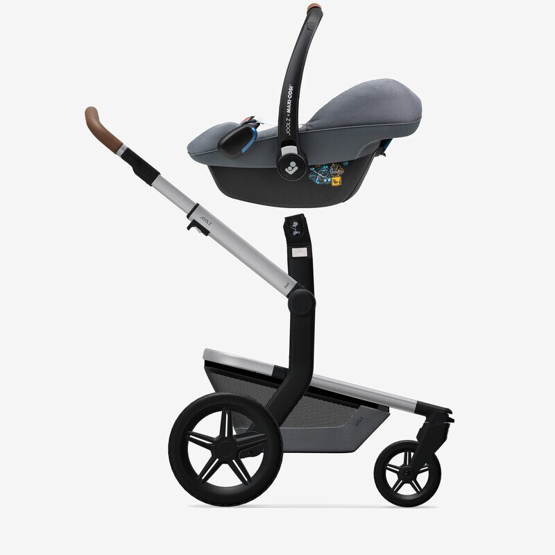 Joolz Day adapters fitted on pushchair chassis
