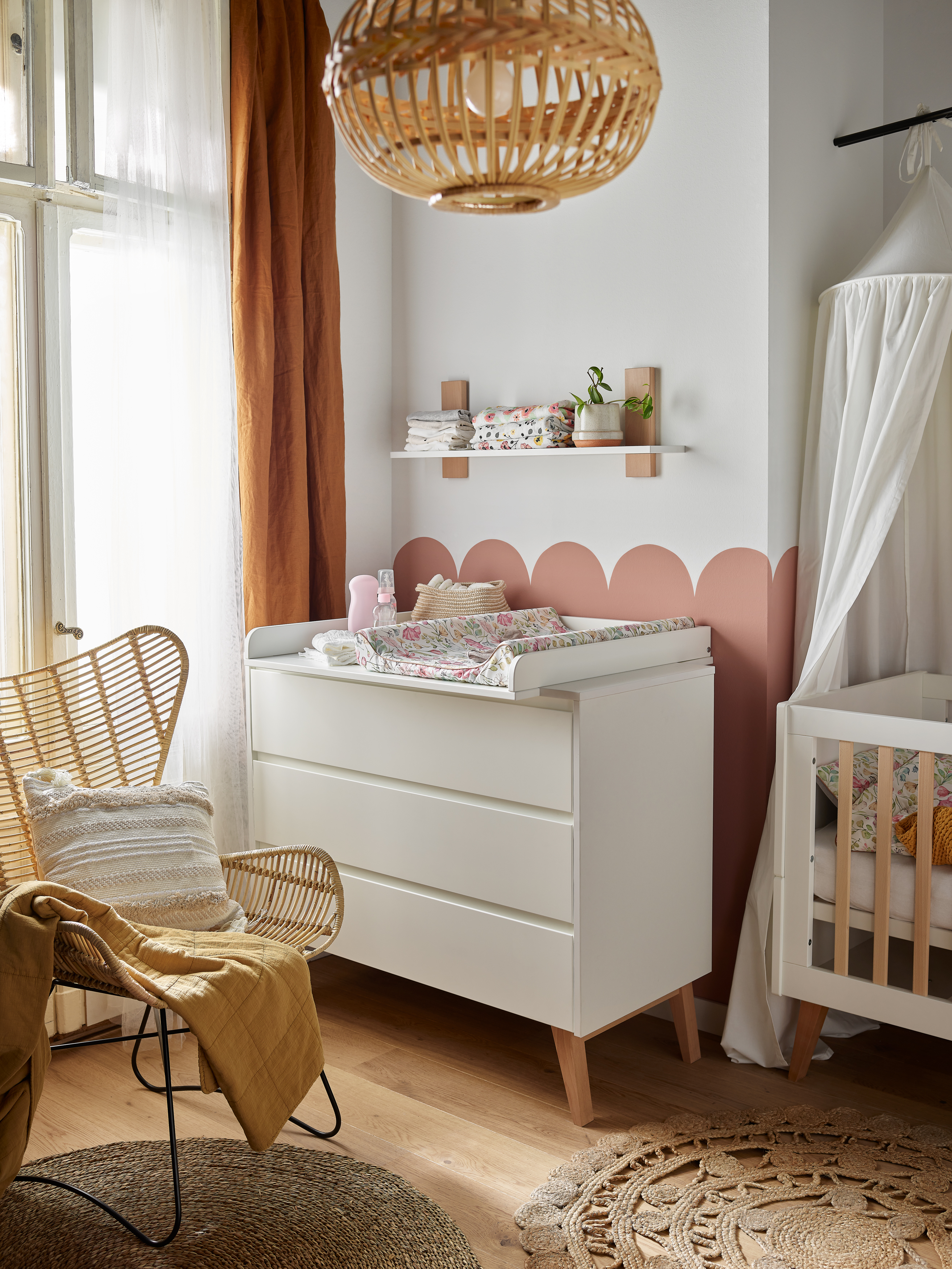Pinio Swing komoda se 3 zásuvkami