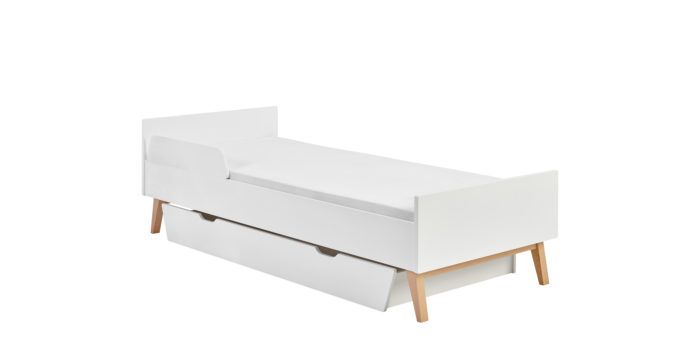 Technické detaily Pinio Swing zásuvka 200x90