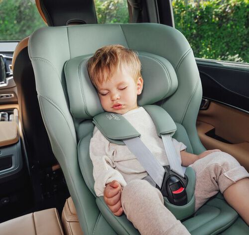 Pohodlná opěrka hlavy v Britax Romer Max-Safe Pro