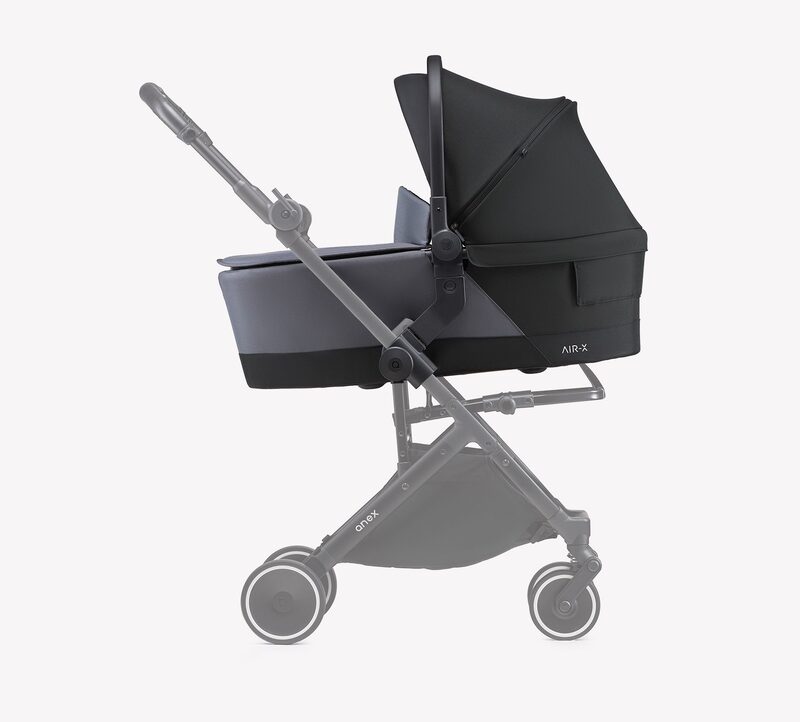 Anex Air-X cestovní korba namontovaná na rámu kočárku