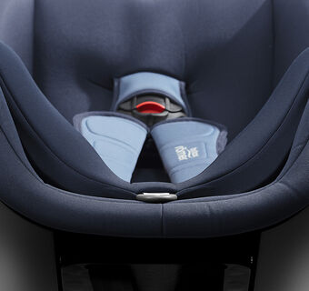 Opěrka hlavy ve tvaru V v Britax Romer Trifix 2 i-Size