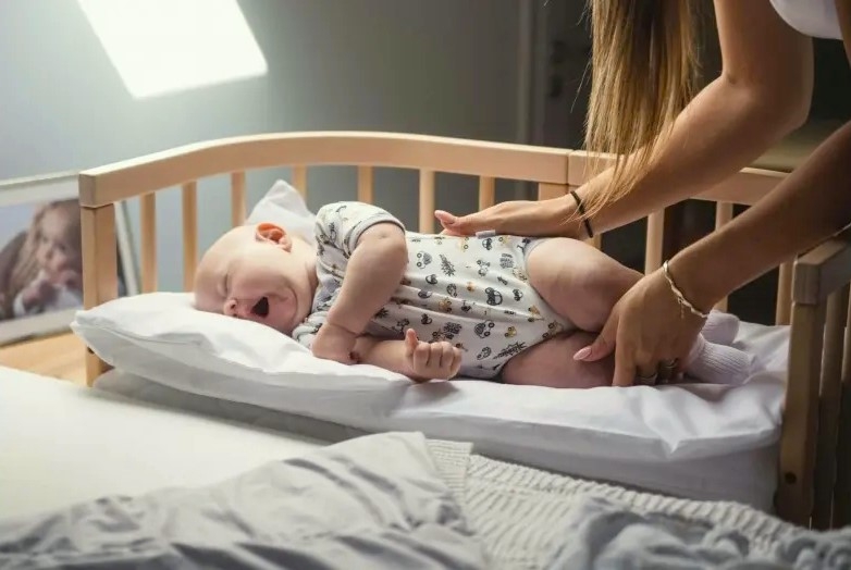 Waldin prostěradlo pro přistavnou postýlku k postýlce 7v1