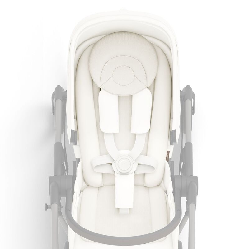 Cybex Newborn Nest zamontowany w wozku