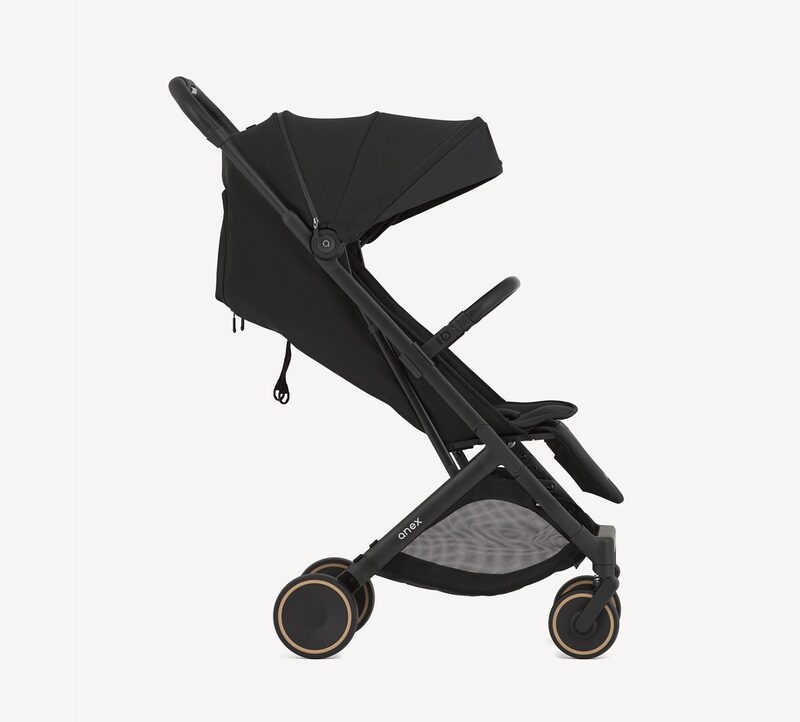 Anex Air-X2 podnožka namontovaná na sportovním kočárku