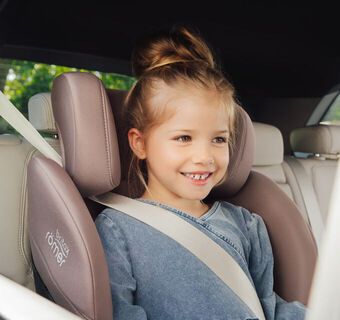 Britax Romer Swivel 2 – pohodlná ochranná opěrka hlavy