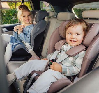 Britax Romer Swivel 2 – roste s dítětem