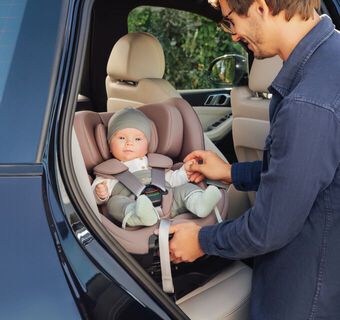 Britax Romer Swivel 2 – zapínání bez námahy