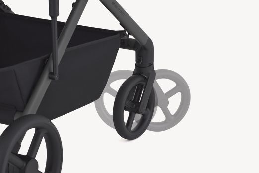 Přední kola otáčející se o 360 stupňů