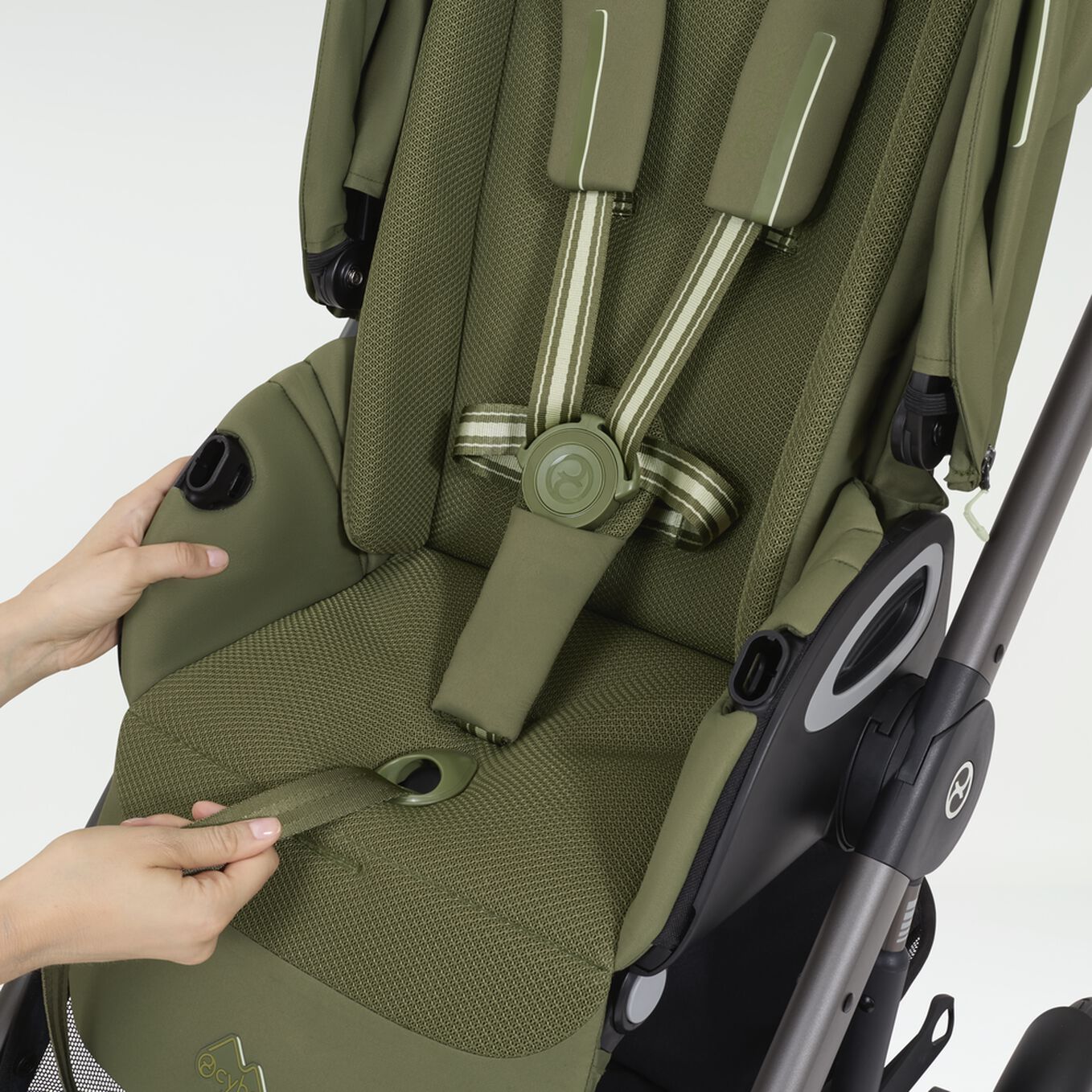 Cybex Talos S Lux 3 kočárek 2v1 bezpečnostní pásy
