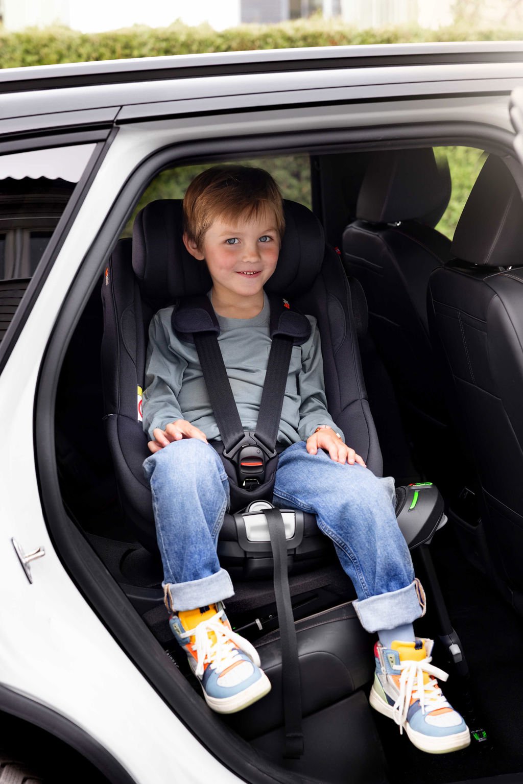 BeSafe Beyond² 360 otočná autosedačka 360 stupňů v barvě Black SoftBreeze