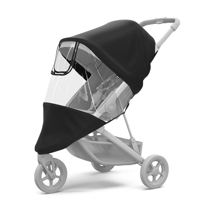 Thule Spring pláštěnka Black nasazená na kočárku
