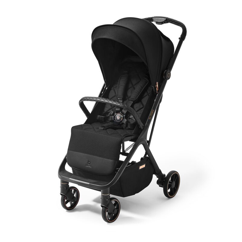 Future Design X-Ray – lekki wózek spacerowy Jet Black, widok z przodu