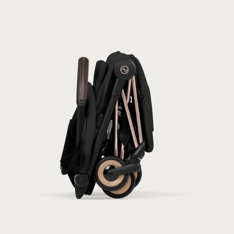 Cybex Coya Style folded to cabin luggage size 53.5 x 45 x 22 cm