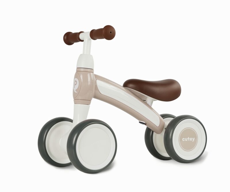 QPlay Cutey Retro Beige - pohled zepředu, podwojne kola