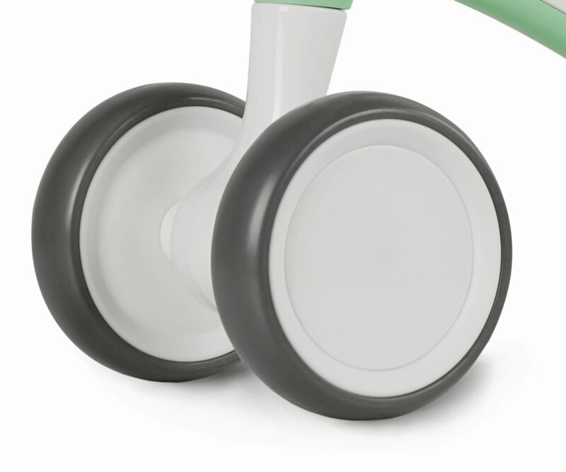 QPlay Cutey Retro Green - close-up of double EVA wheels