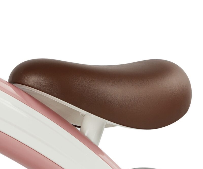 QPlay Cutey Retro Pink - close-up of EVA wheels
