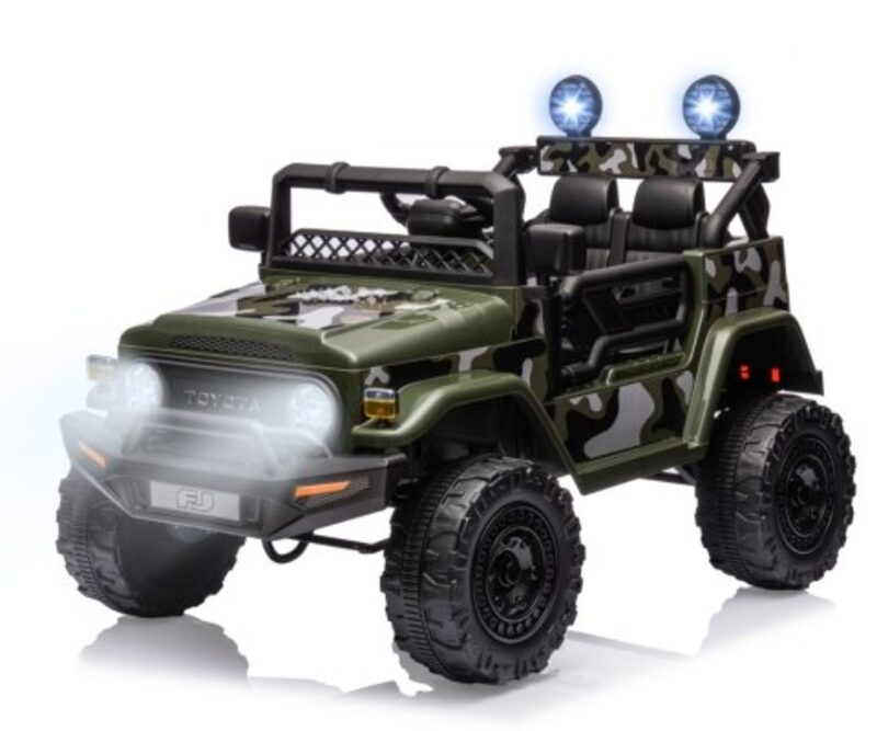 Milly Mally Toyota FJ Cruiser Army — widok z przodu