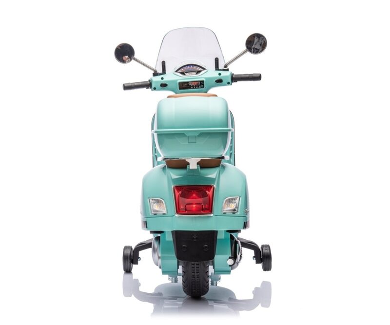 Milly Mally Vespa GTS Super Mint - opening rear top case