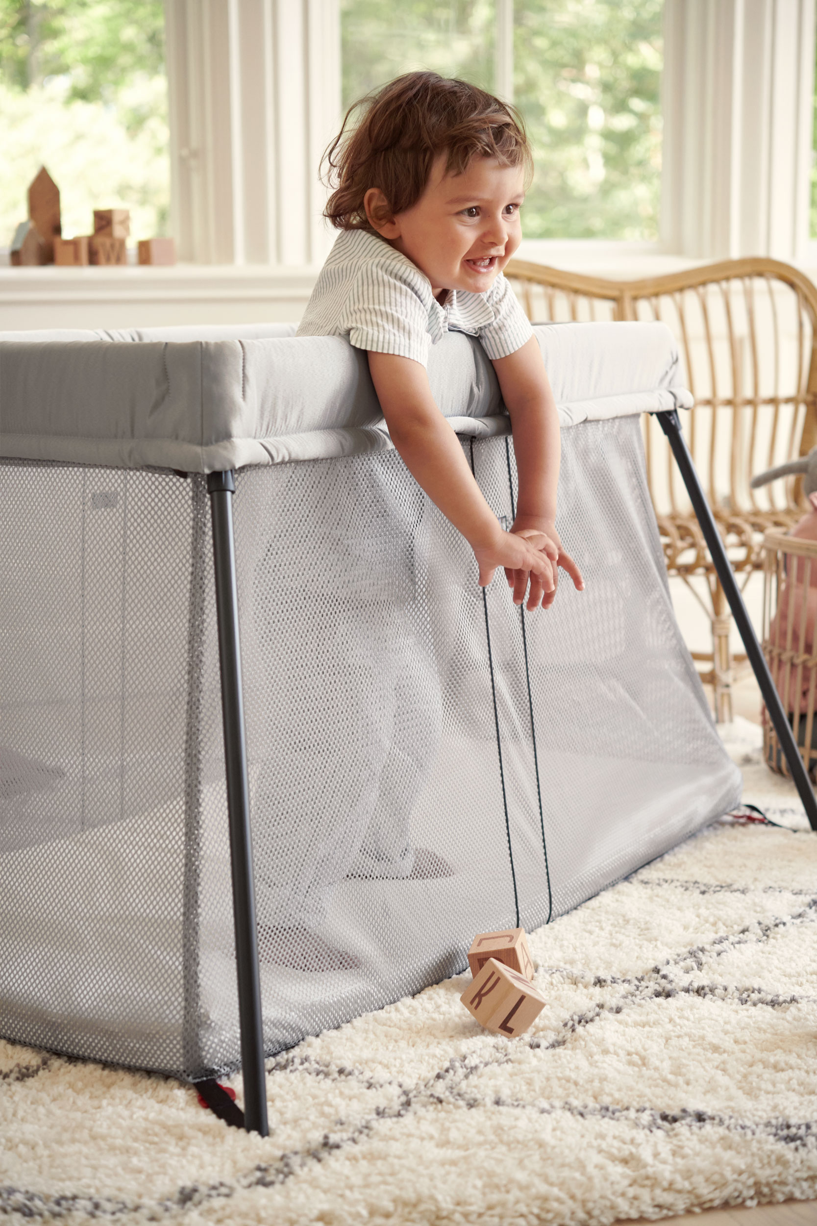 Łóżeczko turystyczne BabyBjorn Light