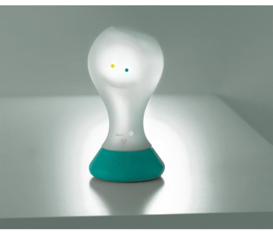 Safety 1st нічник — м'яке біле LED-світло у дитячій кімнаті