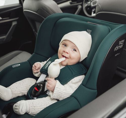 Pohodlná ochranná hlavová opěrka v Britax Römer Dualfix Pro
