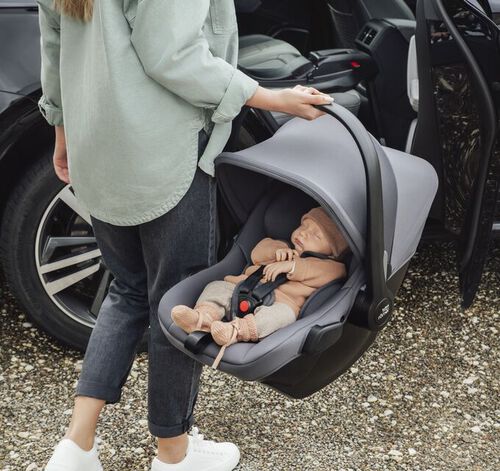 Lehkost autosedačky Britax Römer Baby-Safe Core