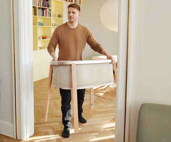 Stokke Snoozi travel bassinet