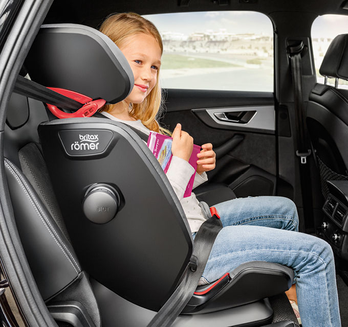Feature CS HighbackBooster 9006 - Britax Römer Advansafix IV R 9-36 kg kolor Moonlight Blue