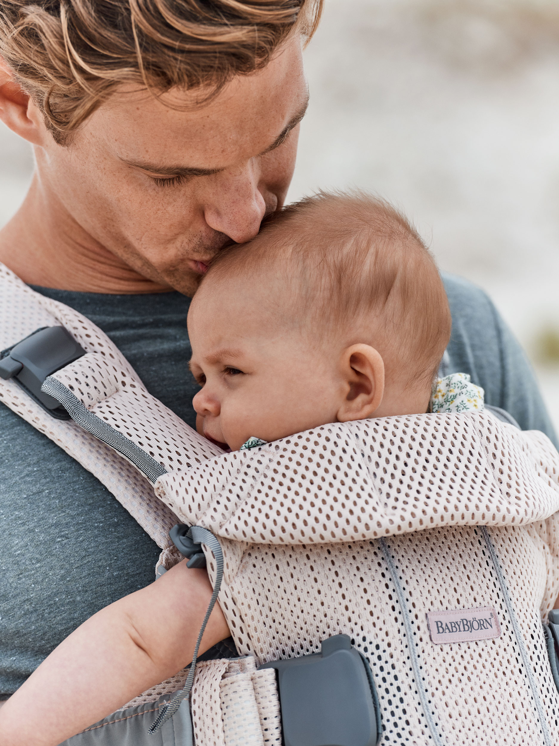 BabyBjorn One Air nosítko z chladivé 3D síťoviny