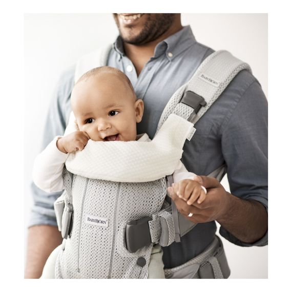 BabyBjorn śliniaczek do nosidełka ergonomicznego One Biały, 4 zdjęcie