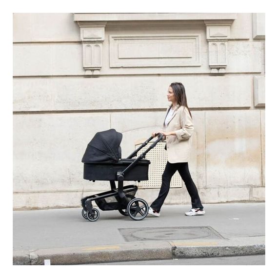Joolz Hub+ sportovní kočárek, Rodzaj wózka: spacerowy, Kolor materiału: Brilliant Black, 7 zdjęcie