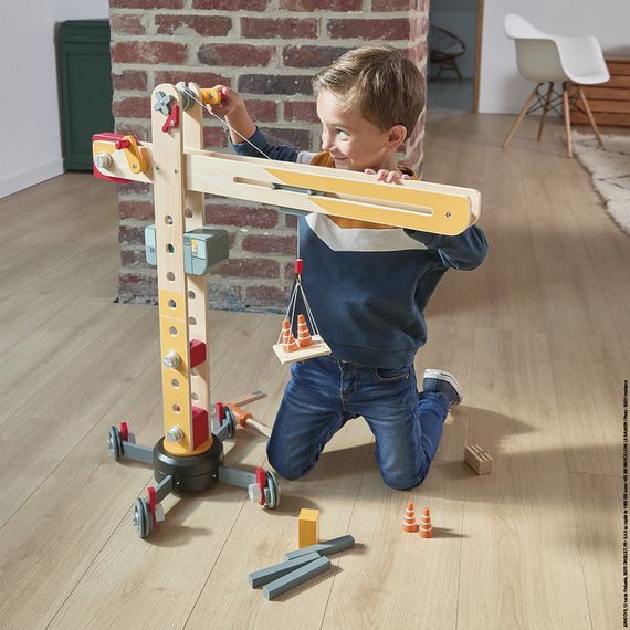 Janod Velký dřevěný jeřáb ke složení s nářadím 3+, 7 zdjęcie