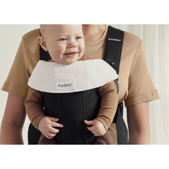 BabyBjörn Mini nosítko 3D Mesh černé, Rodzaj: Mesh, Kolor: Black, 18 zdjęcie