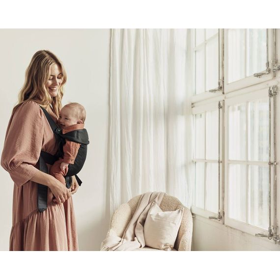 BabyBjörn Mini nosítko 3D Mesh černé, Rodzaj: Mesh, Kolor: Black, 22 zdjęcie