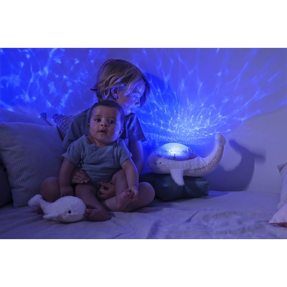 Cloud B Tranquil Whale White Family lampka nocna z projektorem i grzechotką, 4 zdjęcie