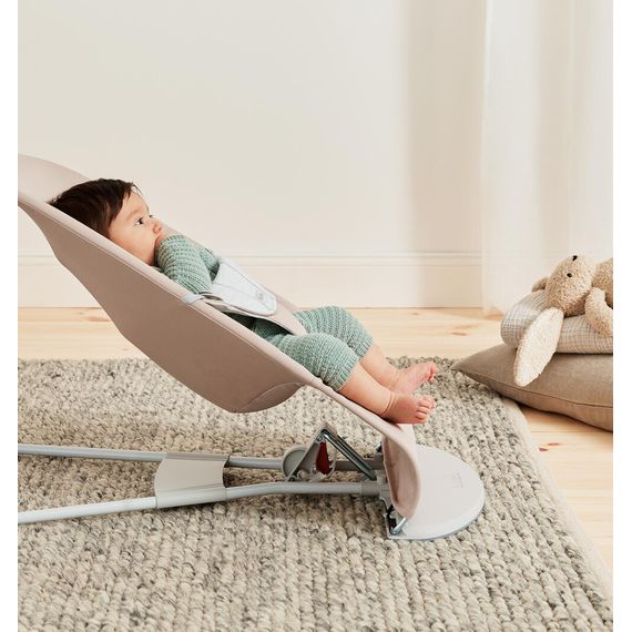 BabyBjorn Balance Soft lehátko Woven/Jersey - Light Pink/Grey, Rodzaj: Woven/Jersey, Kolor: Light pink/Grey, 11 zdjęcie