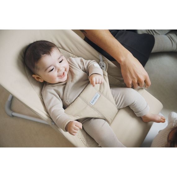BabyBjorn Balance Soft Woven/JerseyTri Fabric Jasny Beż + zabawka do leżaczka Googly Eyes, Rodzaj: Woven/Jersey Tri Fabric, Kolor: Jasny Beige, 12 zdjęcie