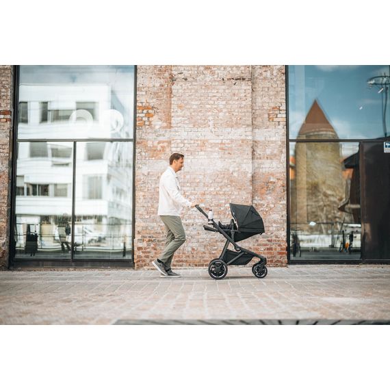 Thule Sleek 2 sportovní kočárek, Rodzaj wózka: spacerowy, Kolor materiału: Black, Kolor ramy: Black, 23 zdjęcie