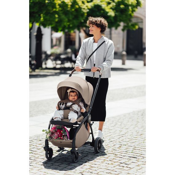Britax Romer Rio - kočárek 2v1 hluboký a sportovní, Rodzaj wózka: głęboko-spacerowy, Kolor materiału: Style - Teak, 27 zdjęcie