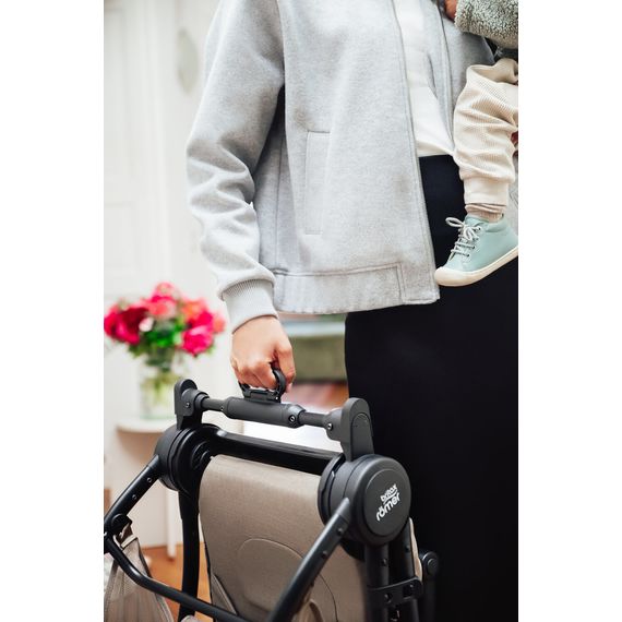 Britax Romer Rio - kočárek 2v1 hluboký a sportovní, Rodzaj wózka: głęboko-spacerowy, Kolor materiału: Style - Teak, 43 zdjęcie