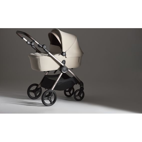 Anex IQ kočárek 3v1 s korbou, sportovním sedátkem a buggy – prémiová transformace 6v1, Kolekcja: Premium, Kolor materiału: Soya, 29 zdjęcie