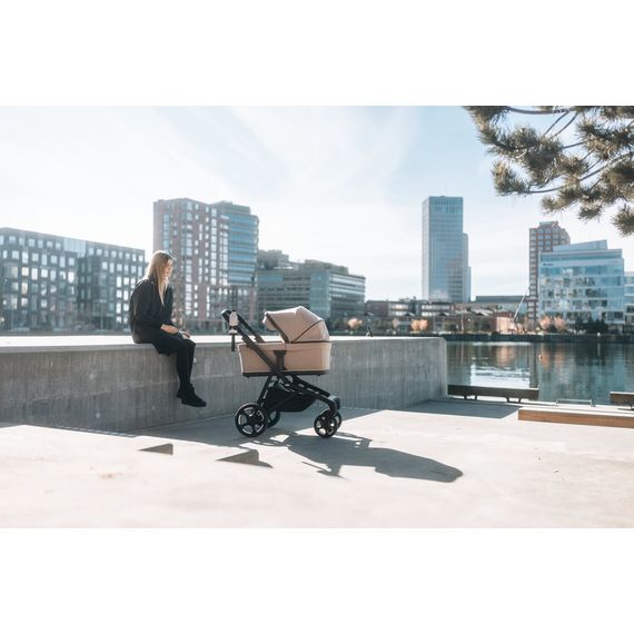 Thule Sleek 2 kočárek rok po roce, Rodzaj wózka: rok po roku, Kolor materiału: Tinted Taupe, Kolor ramy: Black, 16 zdjęcie