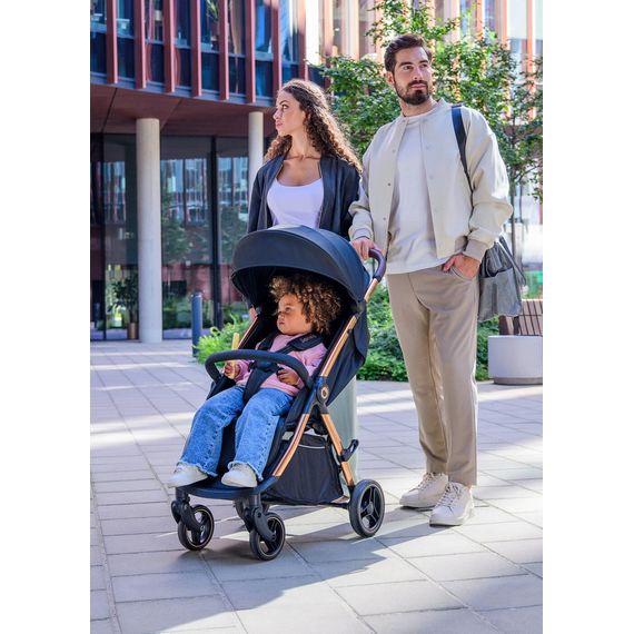 Lionelo Ingrid Beige Sand - Sportovní kočárek, Kolor materiału: Black Onyx, 6 zdjęcie